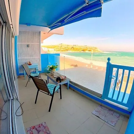 Apartment Deluxe Apartment- Sleeps 2 & Private Terrace *