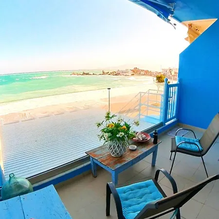 Deluxe Apartment- Sleeps 2 & Private Terrace Apartament *