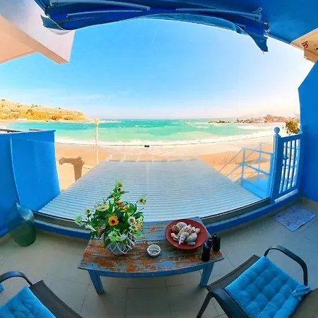 Apartament Deluxe Apartment- Sleeps 2 & Private Terrace Haraki